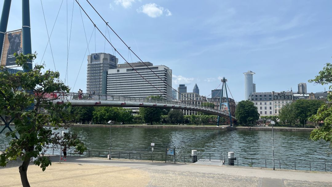 Frankfurt & Kunst, Pfingsten, Midsommar & Neuheiten